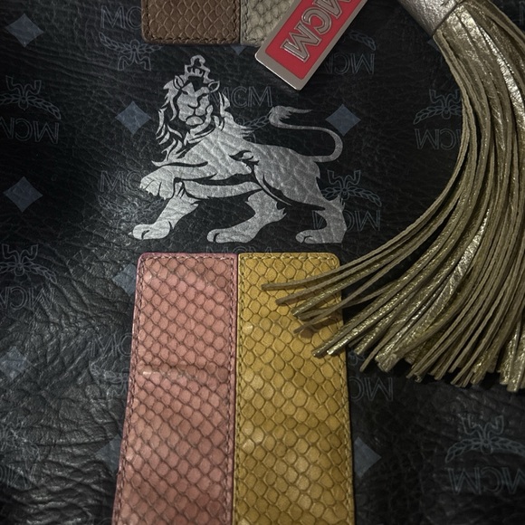 MCM Black Visetos Coated Canvas and Leather Princess Lion Shopper Tote. - Picture 4 of 8